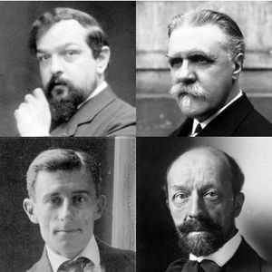 네 명의 백인 남성의 어깨 위 사진, 두 명은 깔끔하게 수염을 기르고 머리숱이 풍성하며, 세 번째는 대머리에 깔끔하게 수염을 기르고, 네 번째는 면도하고 머리숱이 풍성함