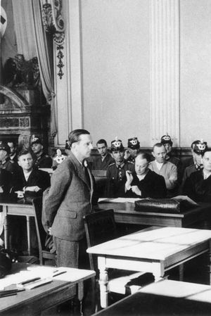 재판에 출두한 헬무트 슈티프