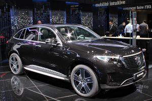 메르세데스-벤츠 EQC