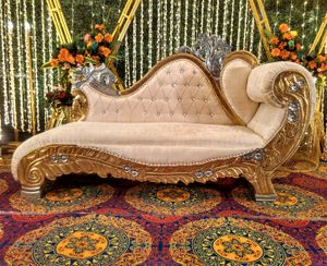 인도 서벵골주 아산솔의 웨딩 소파