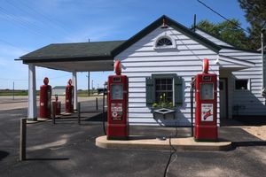 일리노이주 드와이트에 있는 앰블러 텍사코 주유소(Ambler's Texaco Gas Station)의 역사적인 주유기