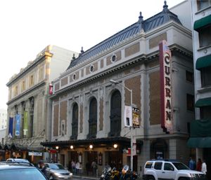 위키드가 데뷔한 샌프란시스코의 커런 극장(Curran Theatre)