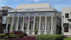 애벗 스트리트에 있는 케언스 포스트 건물 (2016)