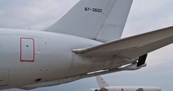 기체 후부의 플라잉 붐