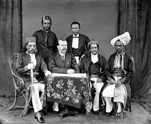 고론탈로 귀족들과 네덜란드 부고론탈로 섭정. 네덜란드는 고론탈로를 거의 3세기 동안 통치했다.