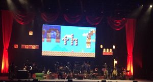 슈퍼 마리오 30주년 기념 라이브에서의 게임 플레이.