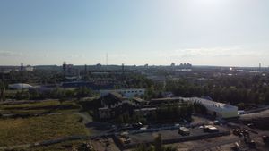 오네가 트랙터 공장 잔해