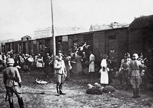 트레블링카로의 이송, 움슐라크플라츠