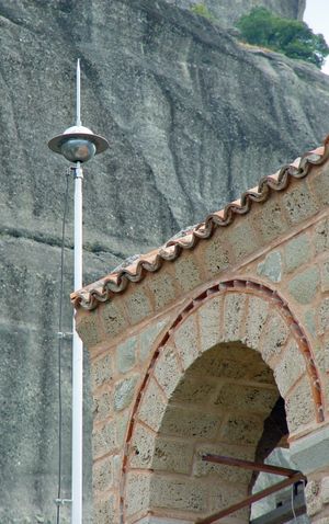 세인트 니콜라스 아나파우사스 수도원(Μονή του Αγίου Νικολάου), 메테오라, 그리스에 설치된 ESE 피뢰침