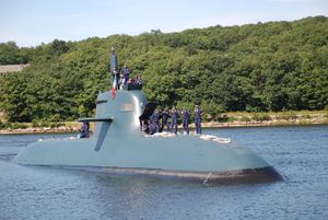 시레가 2009년 8월 27일 코네티컷주 뉴런던에 입항한다