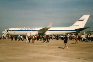 Il-96T사진 속 기체(RA-96101)는 이후 Il-96-400T로 개조되었다