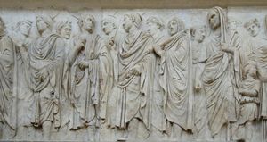 아우구스투스 시대 평화의 제단 행렬에 있는 플라멘들. 뾰족한 아펙스로 구분된다.