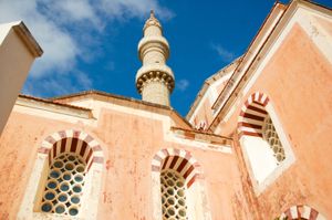 술레이만 모스크(아래에서 본 모습), 로도스