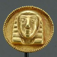 메가라 유적에서 출토된 금 세공품