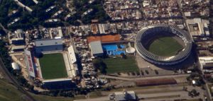 아베자네다에 있는 리베르타도레스 데 아메리카 경기장과 프레시덴테 페론 경기장