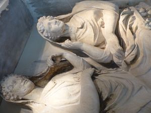 데메트리아와 팜필레의 장례식 나이코스.