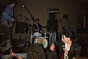 영국의 밴드 Spacemen 3는 스페이스 록 부흥을 이끌었다.