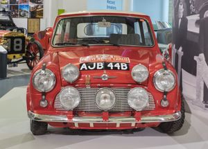 1965년 몬테카를로 랠리 우승 차량인 1964년형 모리스 미니 쿠퍼 S