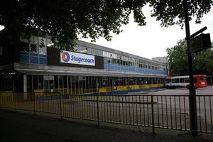 베드퍼드 버스 정류장 (2007년 7월)