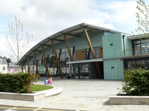 해버퍼드웨스트 레저 센터