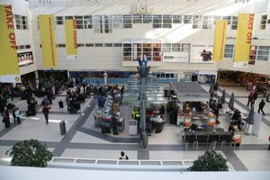 구 랜드사이드 홀. 현재는 새 터미널로 교체되었다.