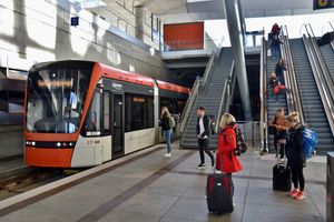 지하 경전철 정류장