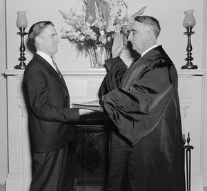 미국 컬럼비아 특별구 연방 항소 법원 판사 취임, 1938년