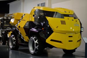 영화에 사용된 랜드로버 101 포워드 컨트롤을 기반으로 한 시티 캡