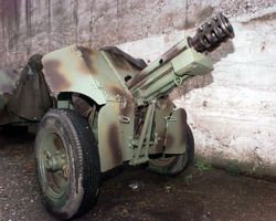 비스카에 주둔한 제28사단, 제281여단, 제1전차대대에 소속된 M48 76mm 산포