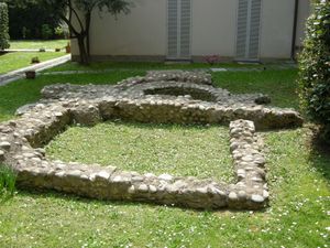 데쿠마니 가옥의 후기 로마 시대 님파이움