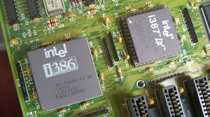 i386DX와 i387DX