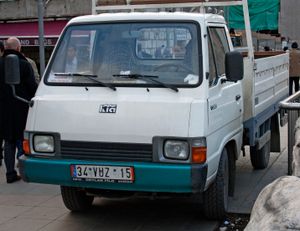 초기형, 페이스리프트 이전 모델