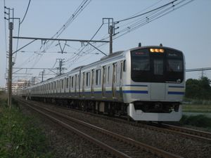 쾌속선과 요코스카선에 운용되는 E217계