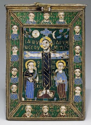 콘스탄티노플에 있던 애나멜을 씌운 성십자가의 은장 유물함. 800년 경의 작품.