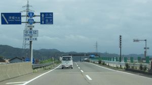 쓰바타 바이패스(국도 제159호선과 중복)이시카와현 가호쿠군 쓰바타정