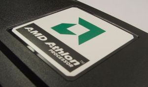 슬롯-A 카트리지 상에 애슬론 로고가 보인다.