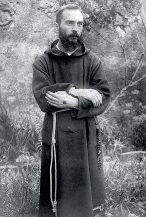 성흔을 보여주는 젊은 피에트렐치나의 파드레 피오