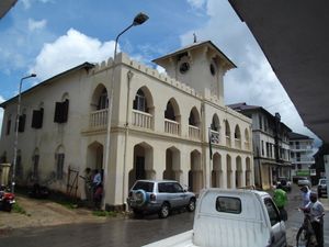 차케차케 펨바의 법원