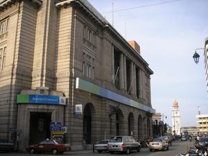 말레이시아 페낭 조지타운에 위치한 스탠다드차타드 은행 건물.