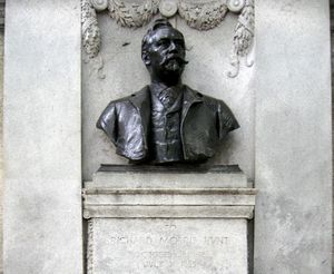 리처드 모리스 헌트 기념비, 뉴욕 시티 5번가