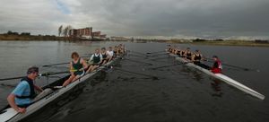 2006년 웨일스 보트 레이스에서 스완지 대학교와 카디프 대학교 남자 시니어 에이트