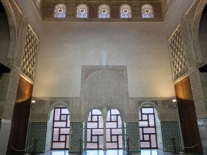 그라나다의 무함마드 2세 시대의 궁전인 그라나다의 Cuarto Real de Santo Domingo