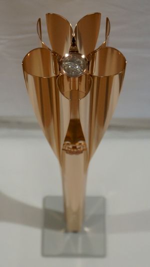 성화 릴레이에 사용되는 토치 (위에서)