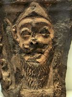 모자를 쓴 수염이 있는 남자의 조각상, 아마도 스키타이인, 서기 3~4세기