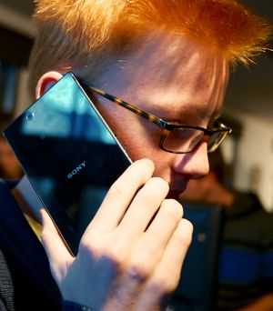 6.4인치 패블릿(소니 엑스페리아 Z 울트라)으로 통화하기