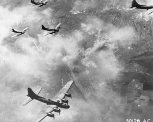 1943년 8월 17일, 보잉 B-17 편대로 슈바인푸르트 첫 공습