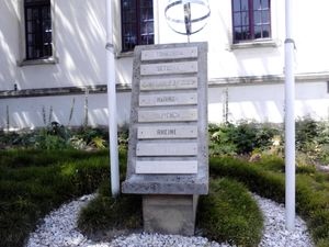 레이리아의 자매 도시 기념비