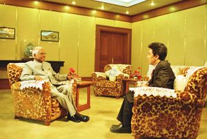 인도 대통령 K. R. 나라야난, 중국 중앙 텔레비전 인터뷰 중