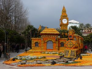멘통 레몬 축제