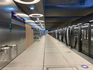 생투앙역 승강장